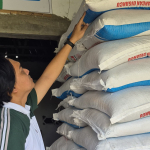 Musim Tanam 2026 Sebanyak  200 Ton Pupuk NPK Subsidi Dikirim ke Karawang