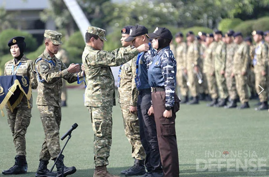 TNI AL Gelar Pesantren Kilat Ramadan untuk Pelajar di KRI Semarang