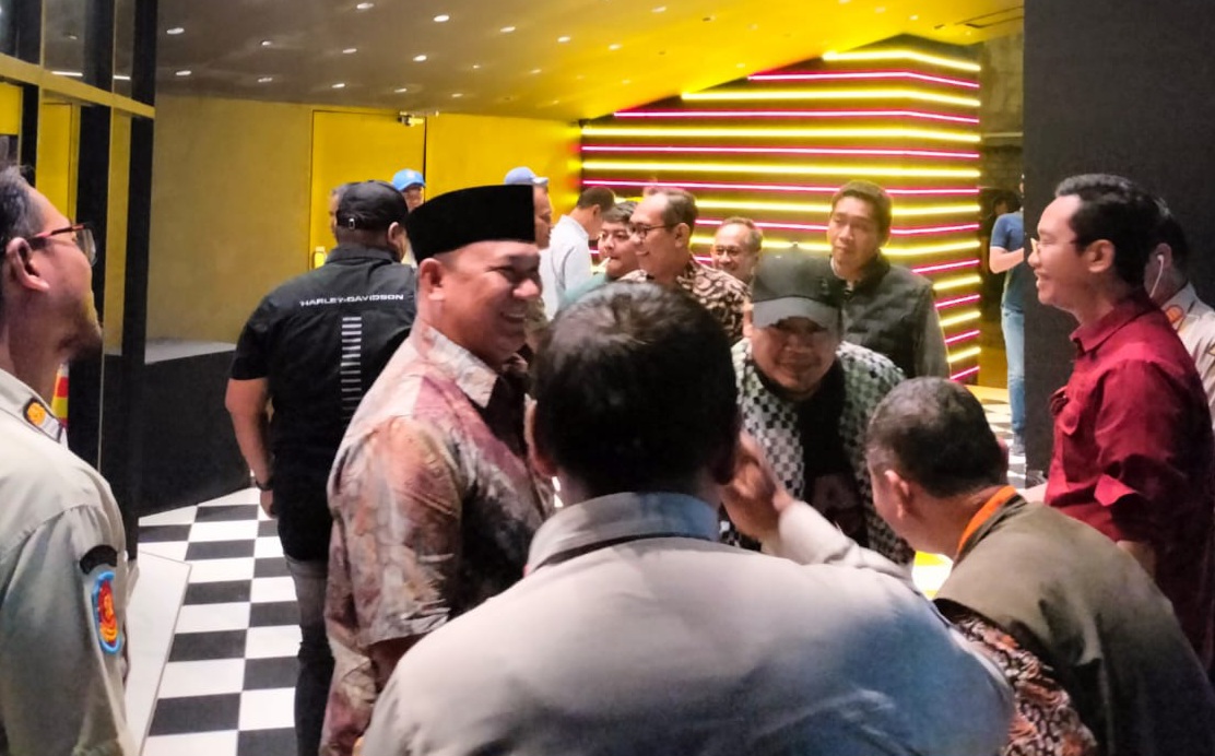 Sidak Theatre Night Mart Tuvarep Komisi I  DPRD Karawang  Rekomendasikan Penutupan Sementara