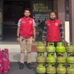 Polres Karawang  Bongkar Sekaligus Amankan Pelaku Pengoplos Gas Elpiji Subsidi 3 Kg ke 12 KG