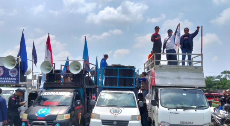 Pra May Day 2026, Buruh KBPP Karawang Gelar Aksi Unjuk Rasa Ke Kawasan Industri