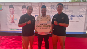 Sambut Idul Adha PT Pupuk Kujang Cikampek Peduli Salurkan Puluhan Hewan Kurban