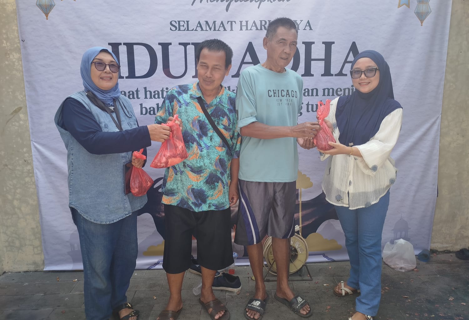 Momen IdulAdha 1447 H ,PWI Karawang Sembelih Satu Ekor Sapi dan 9 Domba
