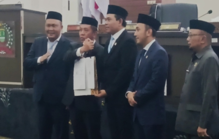 DPRD Karawang Gelar Rapur Setujui Perubahan Anggaran 2026