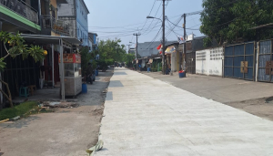 Anggota DPRD Karawang Agus Sulistyo Realisasikan Pembangunan Jalan Usulan Warga Griya Indah
